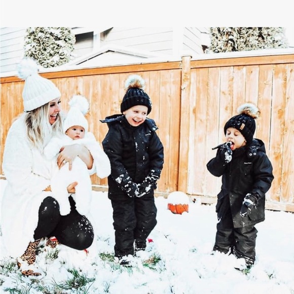 ⭐️Host Pick⭐️ Furtalk kid’s hats size 2-8 years of age - Picture 6 of 9